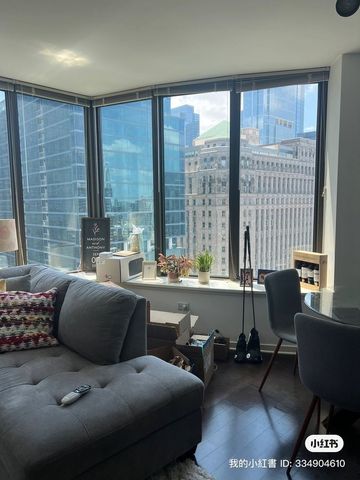 400 N La Salle Drive 2107, Chicago, IL 60654