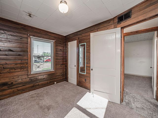 1112 E Fourth Street, Mount Vernon, IN 47620