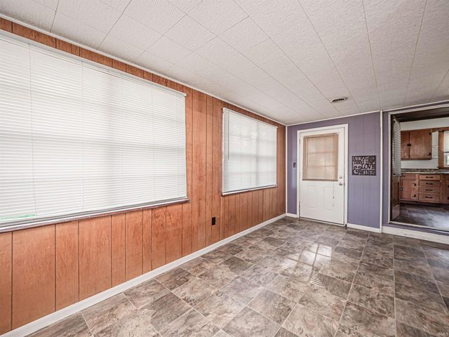 1112 E Fourth Street, Mount Vernon, IN 47620