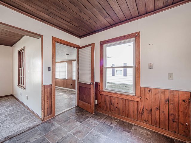 1112 E Fourth Street, Mount Vernon, IN 47620