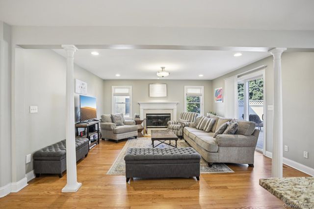 101 Middle Road, Eastchester, NY 10709