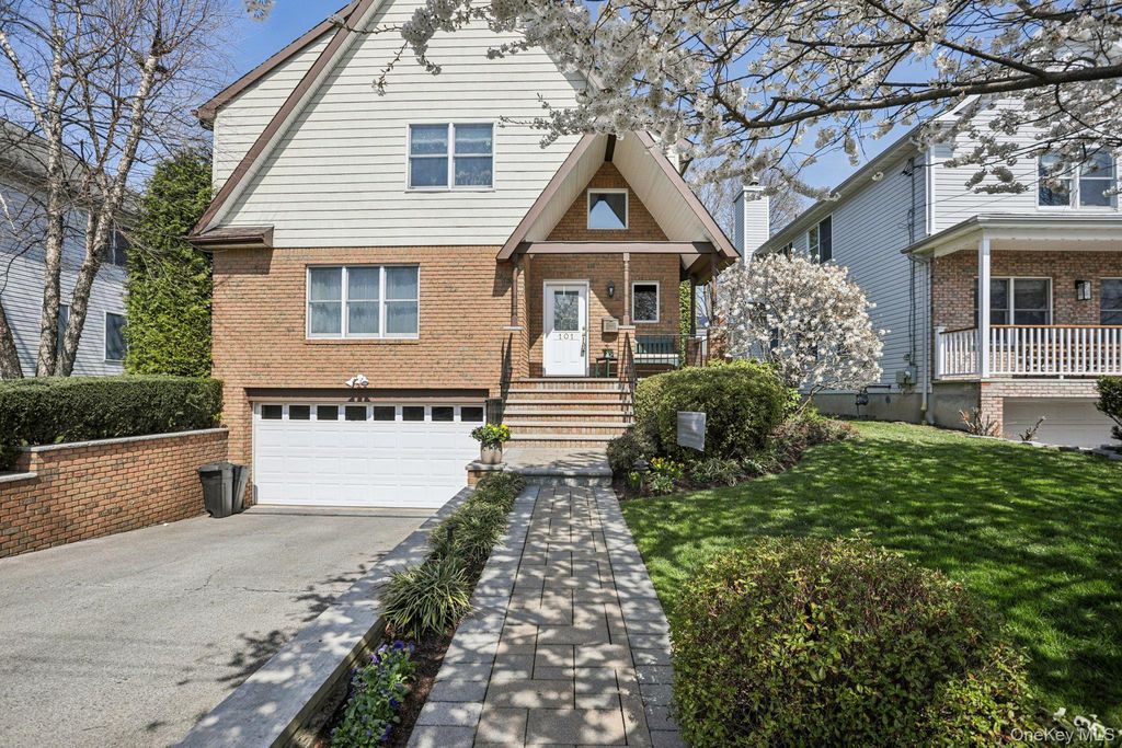 101 Middle Road, Eastchester, NY 10709