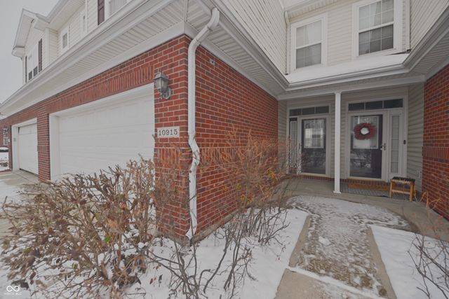 10915 Perry Pear Drive, Zionsville, IN 46077