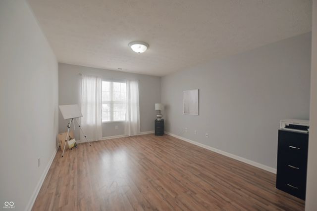 10915 Perry Pear Drive, Zionsville, IN 46077