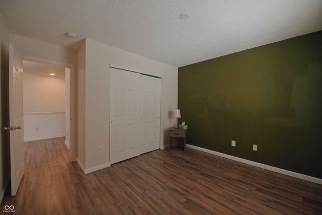 10915 Perry Pear Drive, Zionsville, IN 46077