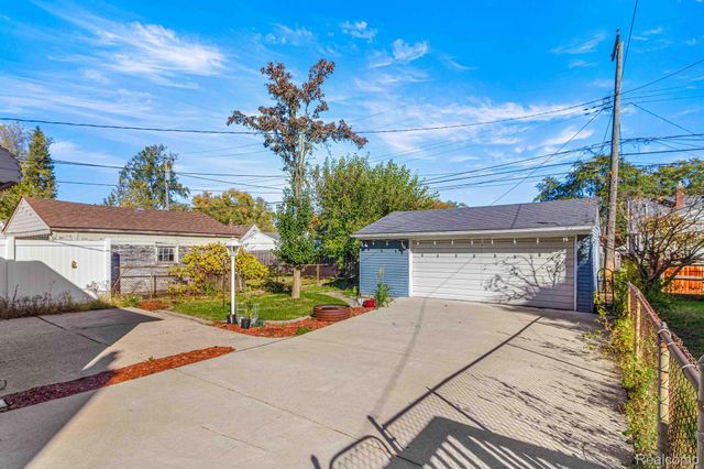 4155 Syracuse Street, Dearborn Heights, MI 48125