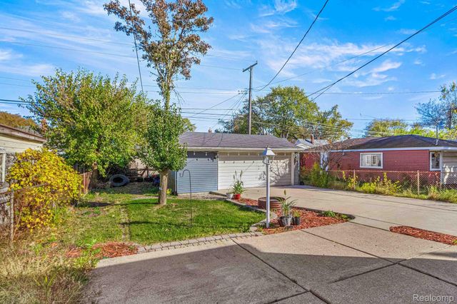 4155 Syracuse Street, Dearborn Heights, MI 48125