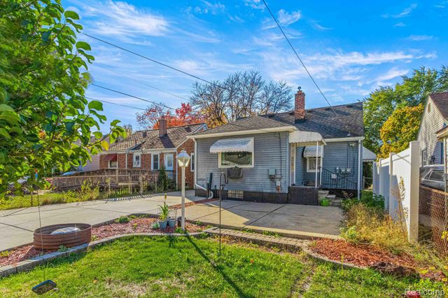 4155 Syracuse Street, Dearborn Heights, MI 48125