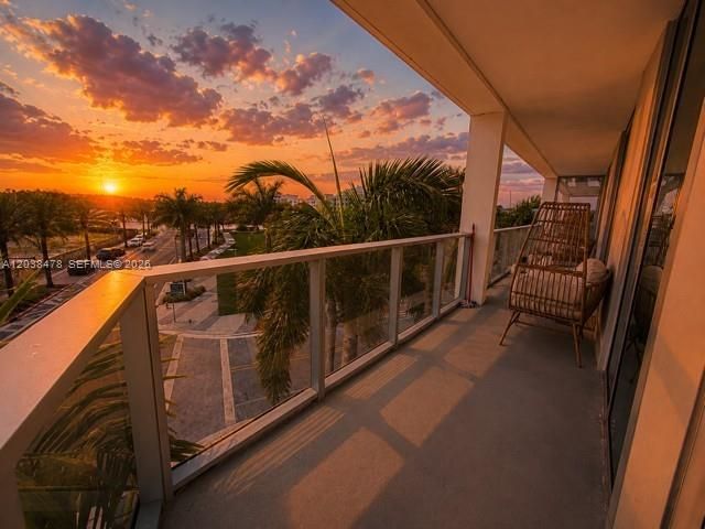 2000 Metropica Way 304, Sunrise, FL 33323