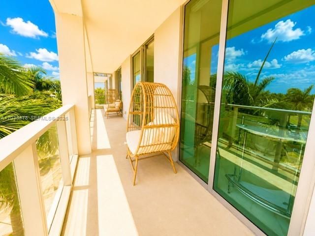 2000 Metropica Way 304, Sunrise, FL 33323