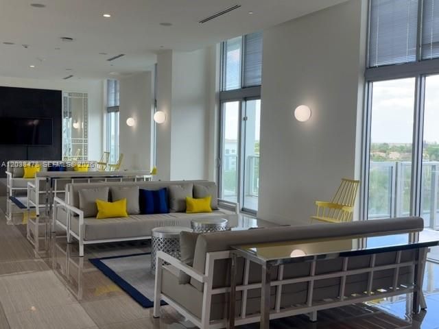 2000 Metropica Way 304, Sunrise, FL 33323