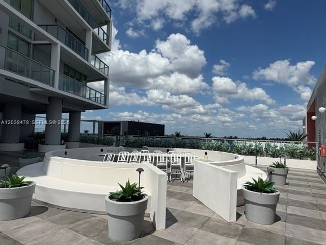 2000 Metropica Way 304, Sunrise, FL 33323