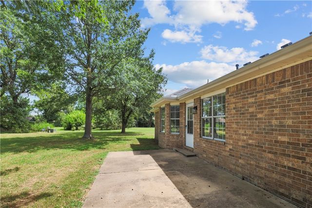 2302 SW 15th Street, Bentonville, AR 72712