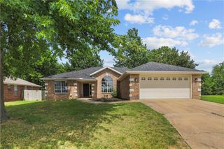 2302 SW 15th Street, Bentonville, AR 72712