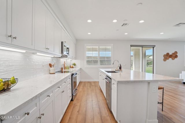 39367 Stirrup Court, Palmdale, CA 93551