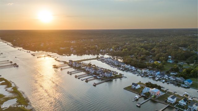 2072 W Sea Aire Canal SW, Supply, NC 28462