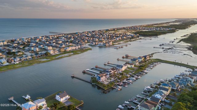 2072 W Sea Aire Canal SW, Supply, NC 28462