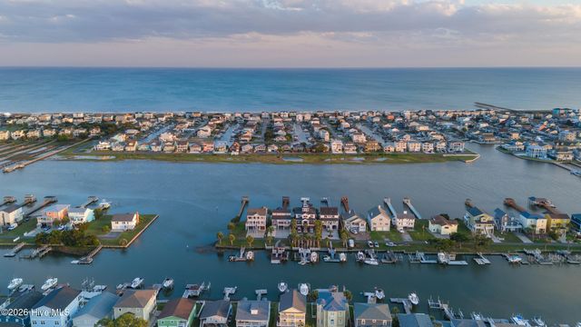 2072 W Sea Aire Canal SW, Supply, NC 28462