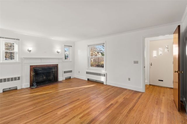 84 Intervale Road, Cranston, RI 02910