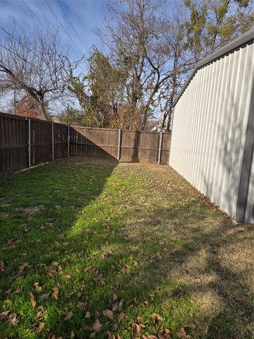 605 N Snyder Avenue, Justin, TX 76247