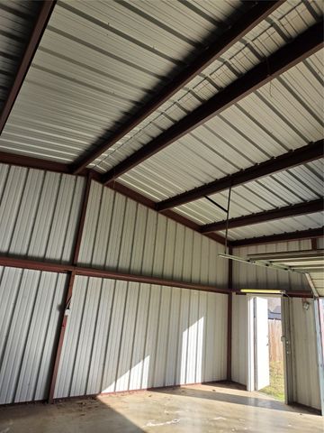 605 N Snyder Avenue, Justin, TX 76247