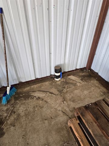 605 N Snyder Avenue, Justin, TX 76247