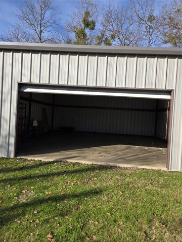 605 N Snyder Avenue, Justin, TX 76247