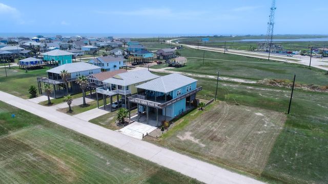13231 Jolly Roger Drive, Freeport, TX 77541