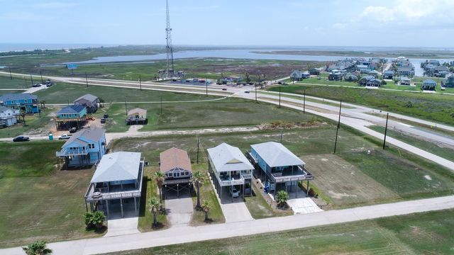 13231 Jolly Roger Drive, Freeport, TX 77541