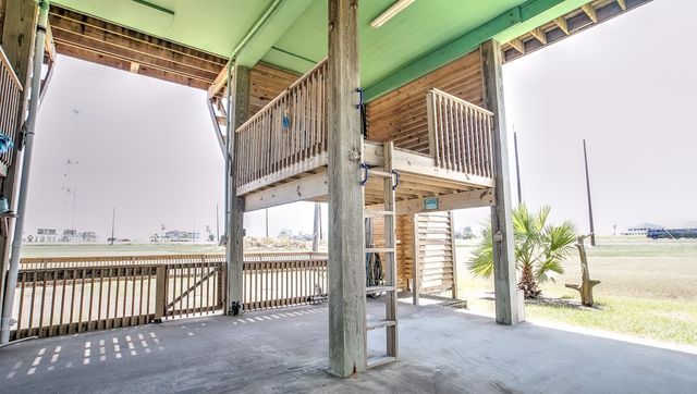 13231 Jolly Roger Drive, Freeport, TX 77541