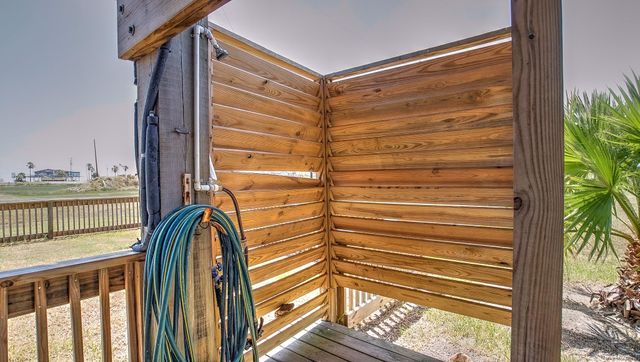 13231 Jolly Roger Drive, Freeport, TX 77541