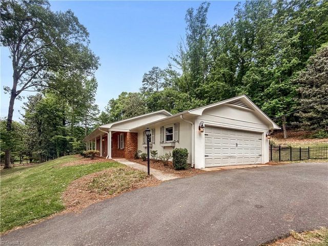 1011 Westmont Drive, Asheboro, NC 27205