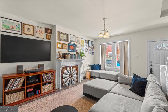 406 N 42ND ST, Philadelphia, PA 19104