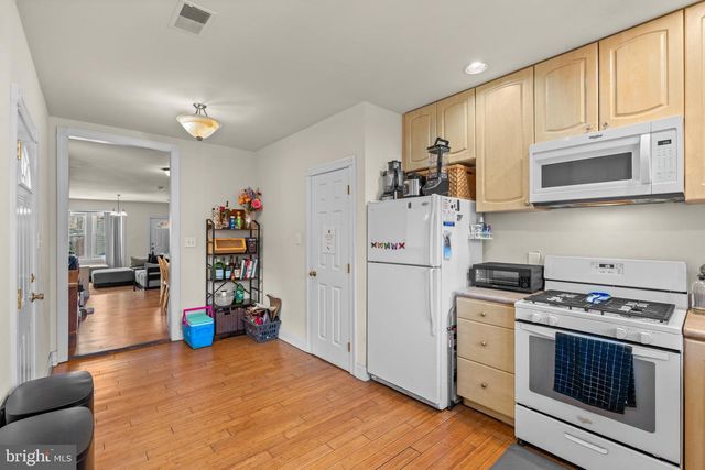 406 N 42ND ST, Philadelphia, PA 19104