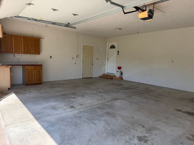 1136 Holmes Road, Lebanon, IN 46052