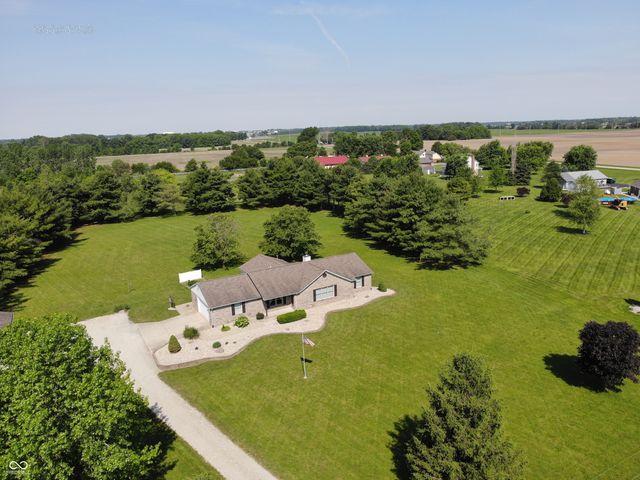 1136 Holmes Road, Lebanon, IN 46052