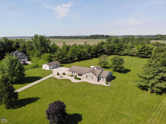 1136 Holmes Road, Lebanon, IN 46052