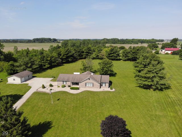 1136 Holmes Road, Lebanon, IN 46052