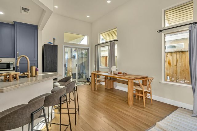 4239 W Cambridge Avenue, Fresno, CA 93722