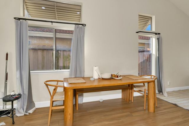 4239 W Cambridge Avenue, Fresno, CA 93722