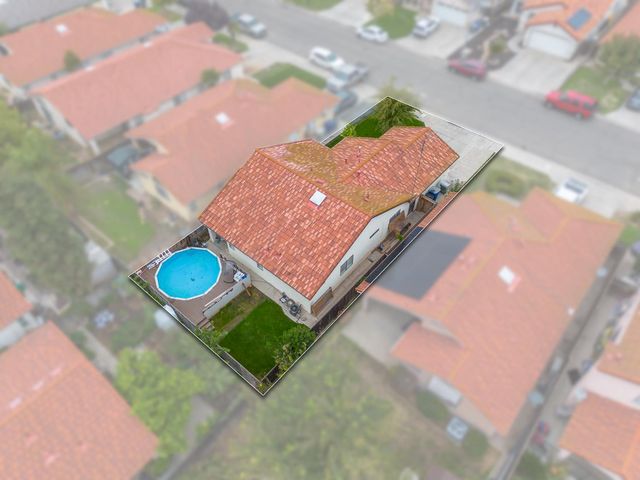 4239 W Cambridge Avenue, Fresno, CA 93722