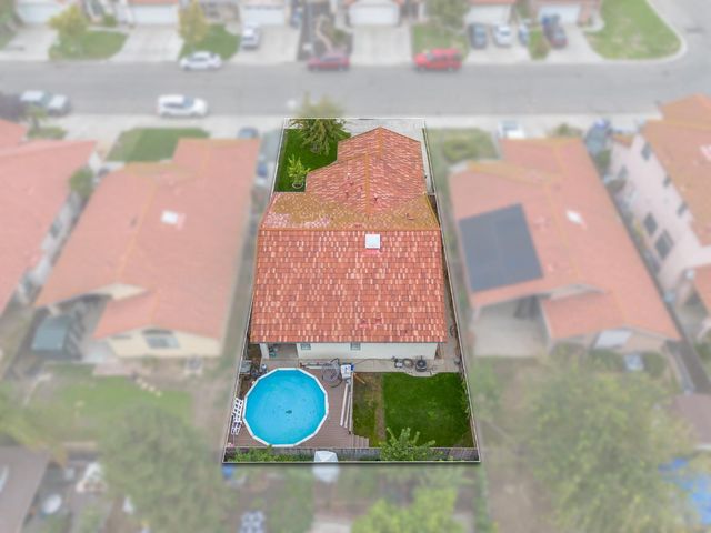 4239 W Cambridge Avenue, Fresno, CA 93722