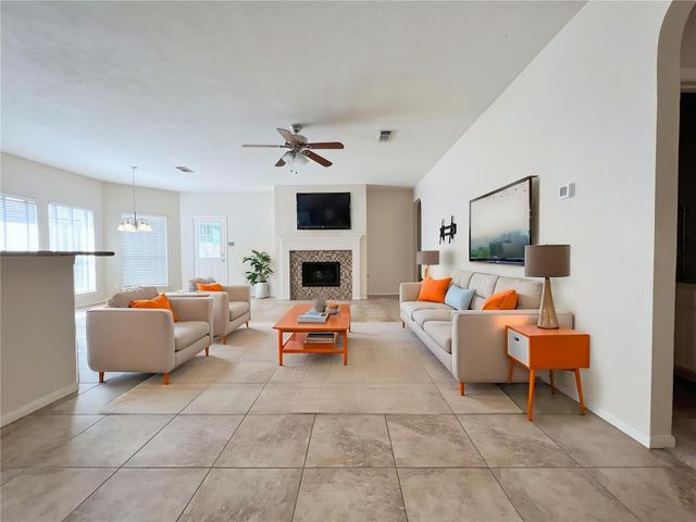 4723 Silverlake Drive, Sugar Land, TX 77479