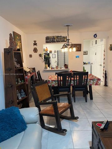 556 NE 5th St, Florida City, FL 33034
