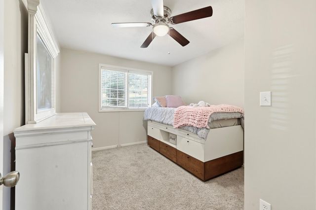 1050 Friedman Lane, Paducah, KY 42001