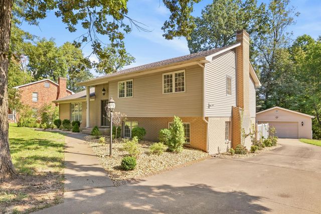 1050 Friedman Lane, Paducah, KY 42001