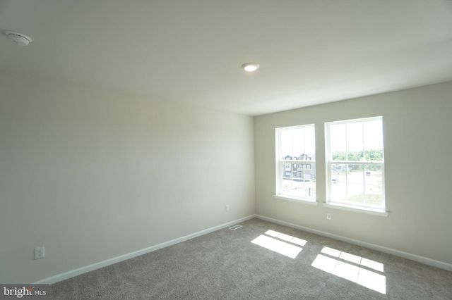 148 BELL CT, Sellersville, PA 18960