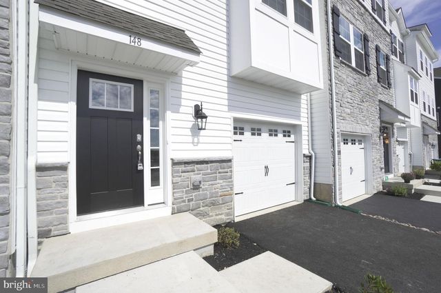 148 BELL CT, Sellersville, PA 18960