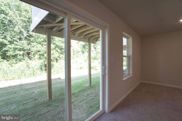 148 BELL CT, Sellersville, PA 18960