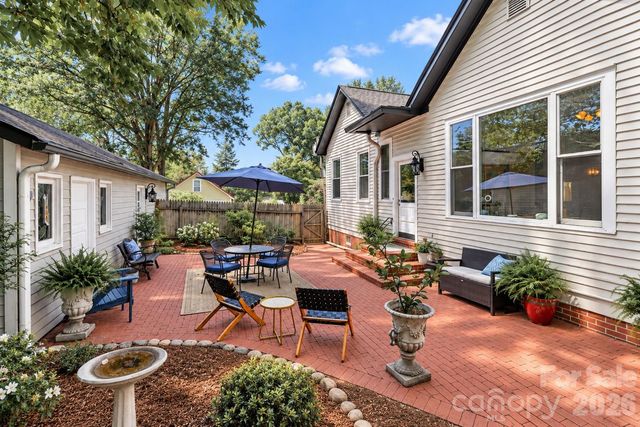 804 E Broad Street, Statesville, NC 28677